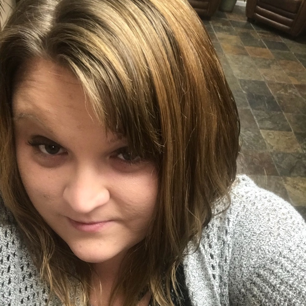 Meet your Posher, Lori